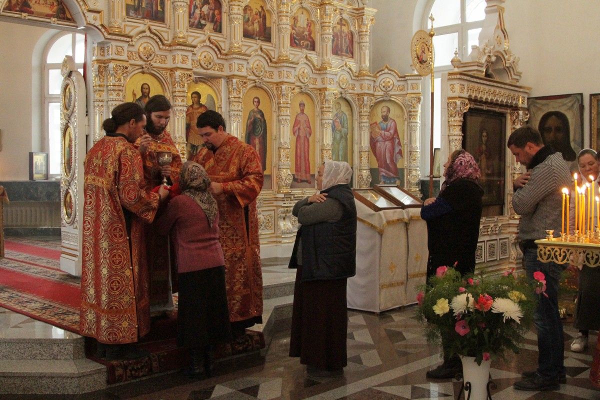 Воскресенский собор Йошкар Ола осень