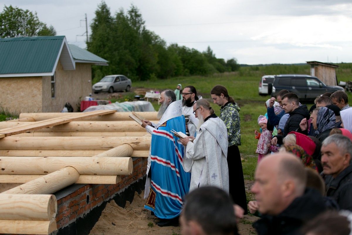 Деревня воскресенье